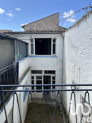 Maison à vendre 4 pièces 139 m² Chef-Boutonne