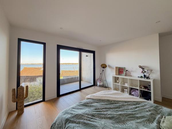 Villa 6 pièce(s) 4 chambre(s) 209.56 m²