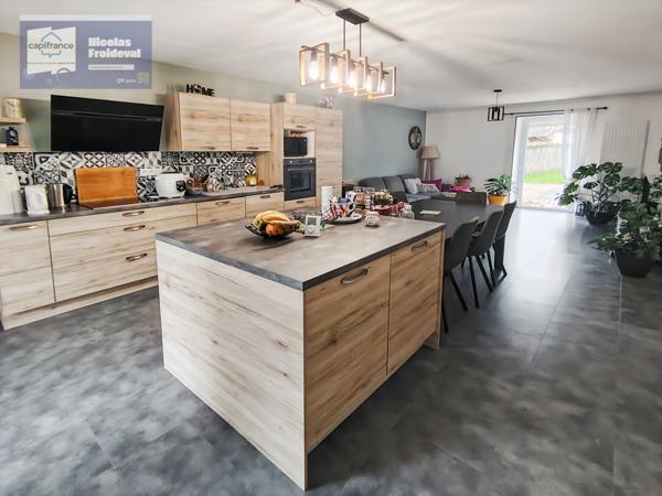 Maison à vendre 5 pièces proche de LONS LE SAUNIER (39)