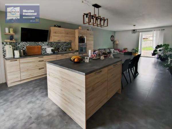 Maison à vendre 5 pièces proche de LONS LE SAUNIER (39)