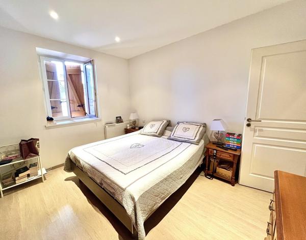 SUPERBE MAISON AVEC VUE IMPRENABLE SUR LES MONTS DU MACONNAIS