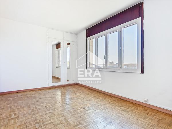 À vendre : Appartement 4 pièces avec vue sur jardin à Marseille, Saint-Just