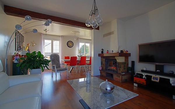 Maison à vendre    5 pièces •  Eppeville