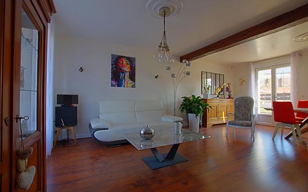 Maison à vendre    5 pièces •  Eppeville