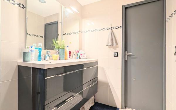 Maison à vendre    6 pièces • 147,31 m2 Sours