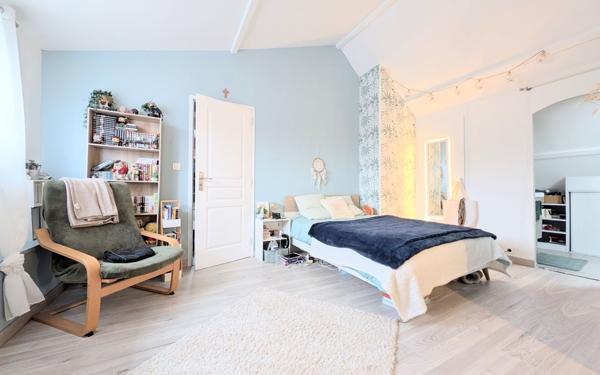 Maison à vendre    6 pièces • 147,31 m2 Sours