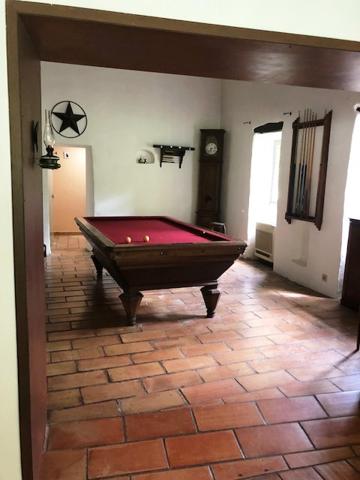 Anduze (30140) Mas Cévenol du XIIème entièrement rénové, avec activité d'accueil sur 7 hectares de terrain.