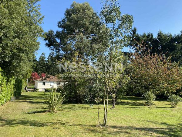 Ensemble immobilier de deux maisons dans le centre de Cerizay avec terrain constructible