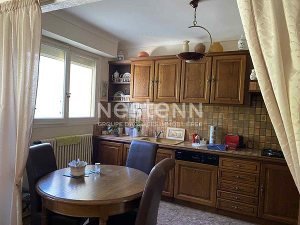 Ensemble immobilier de deux maisons dans le centre de Cerizay avec terrain constructible