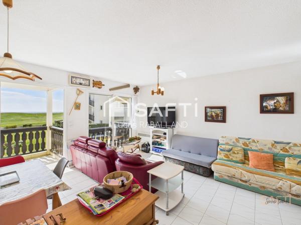 Appartement situé au bord de mer