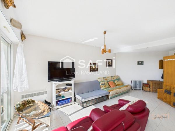 Appartement situé au bord de mer