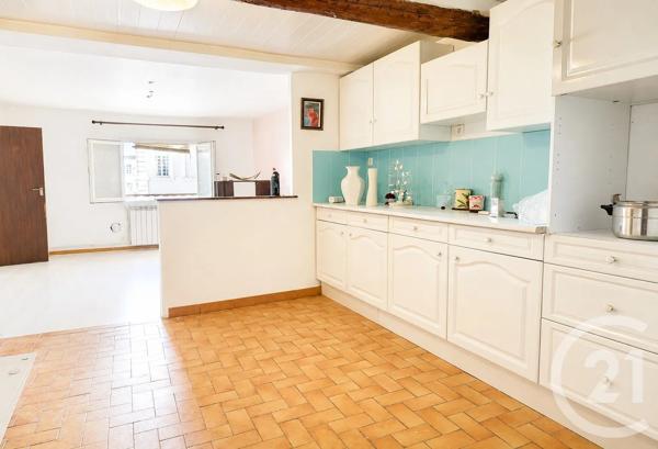 Maison à vendre  7 pièces - 220 m 2   CARPENTRAS  - 84
