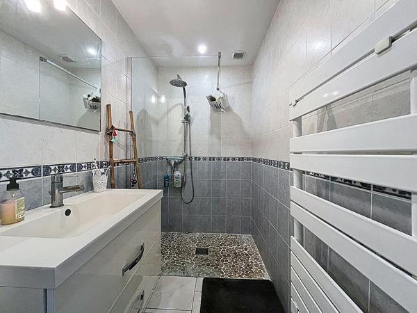 Achat appartement près de SIX FOURS LES PLAGES - 4 pièce(s) - 76 m² - 362 000 €