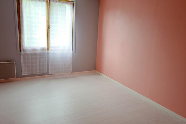 Maison 6 pièces avec grenier et dépendances