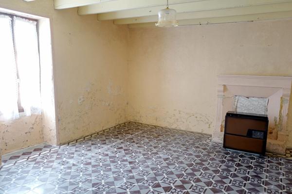 Maison 6 pièces avec grenier et dépendances