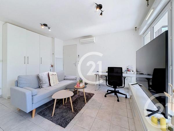 Appartement F2 à vendre  2 pièces - 51,70 m 2   ST MARTIN DE CRAU  - 13