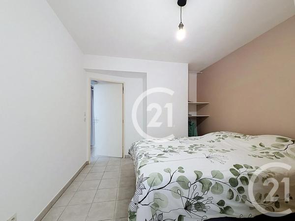 Appartement F2 à vendre  2 pièces - 51,70 m 2   ST MARTIN DE CRAU  - 13