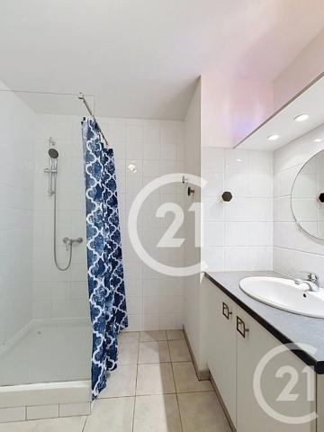 Appartement F2 à vendre  2 pièces - 51,70 m 2   ST MARTIN DE CRAU  - 13