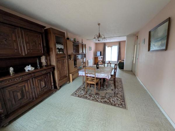 Maison rénovée -centre ville LAMBALLE