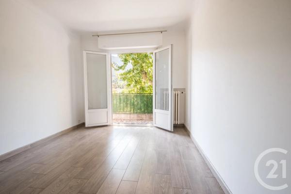 Appartement F3 à vendre  3 pièces - 62,77 m 2   CONTES  - 06