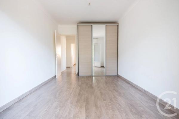 Appartement F3 à vendre  3 pièces - 62,77 m 2   CONTES  - 06