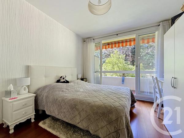 Appartement F3 à vendre  3 pièces - 68,88 m 2   ANTIBES  - 06