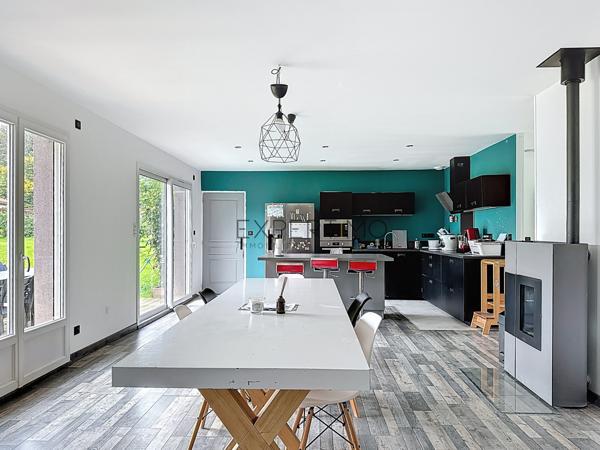 Brienne (71290) Maison contemporaine de plain-pied avec piscine et confort moderne à Brienne