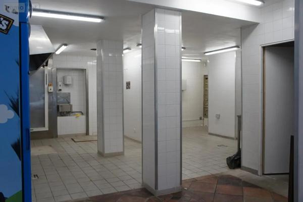 Location - Fonds et/ou murs commerciaux Nantes 44000 115 m 2 120 m 2