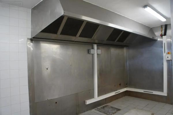 Location - Fonds et/ou murs commerciaux Nantes 44000 115 m 2 120 m 2