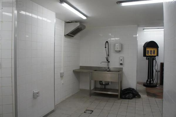 Location - Fonds et/ou murs commerciaux Nantes 44000 115 m 2 120 m 2