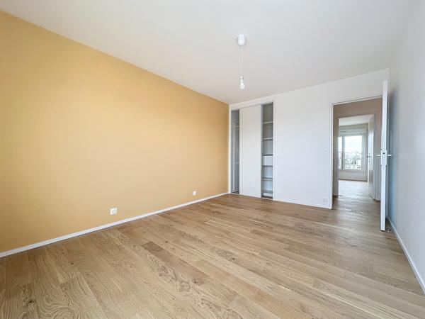 SAINT-MARC : DERNIER ÉTAGE AVEC UNE SUPERBE VUE MER, TRÈS BEL APPARTEMENT T4 RÉNOVÉ AVEC BALCON ET PARKING