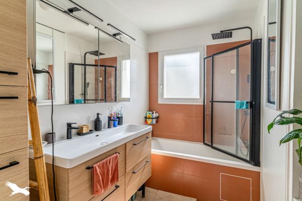 Maison à vendre 344 784 € Mérignac 4 p 80 m² DPE C