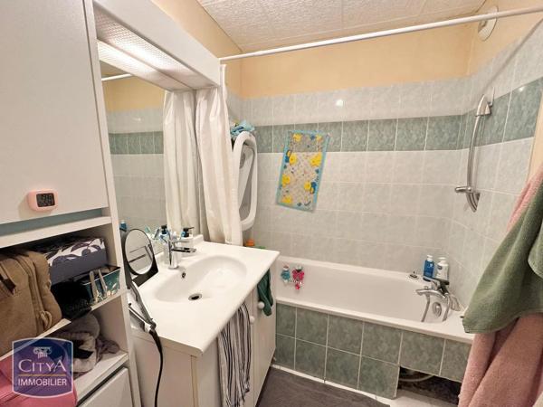 Appartement à louer 2 pièces 49.14m² Portes-lès-Valence (26800)