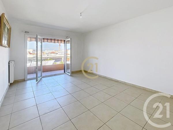 Appartement F3 à vendre  3 pièces - 60,64 m 2   CANNES LA BOCCA  - 06