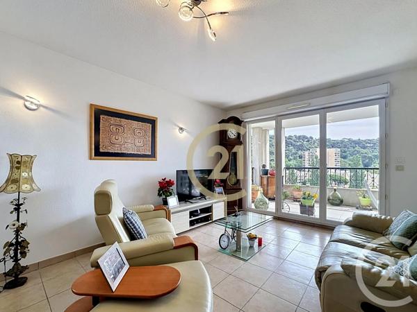 Appartement F3 à vendre  3 pièces - 60,64 m 2   CANNES LA BOCCA  - 06