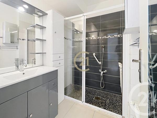 Appartement F3 à vendre  3 pièces - 60,64 m 2   CANNES LA BOCCA  - 06