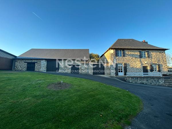 A vendre à Lagraulière - ensemble en pierre - maison - deux granges - puits - four a pain