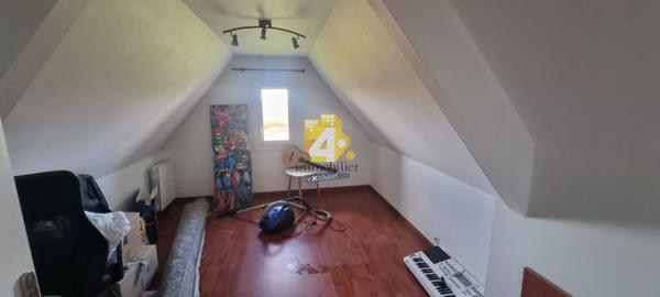 Maison - 7 pièces - 142 m²