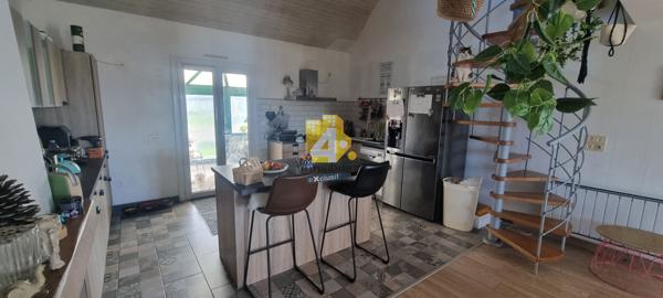 Maison - 7 pièces - 142 m²