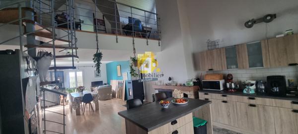 Maison - 7 pièces - 142 m²