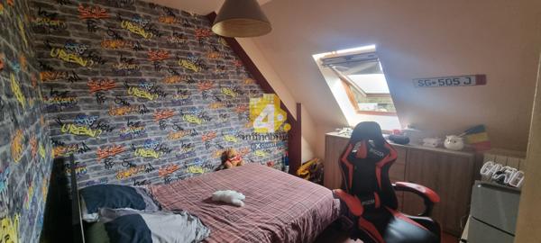 Maison - 7 pièces - 142 m²