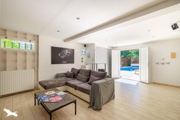 Maison à vendre |  Chassieu |  8 pièces | 185 m²