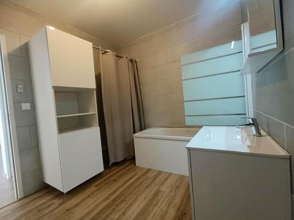 Appartement Istres 4 pièce(s) 101 m2 ET Terrasse