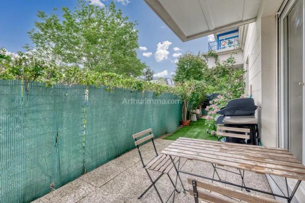 Vente                                                      Appartement
                        
                     3 pièces                      65 m2                     à Nogent-sur-Marne