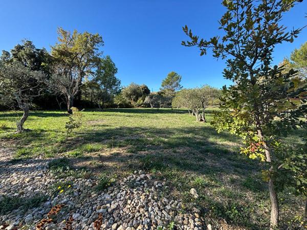 Terrain constructible 1622 m2