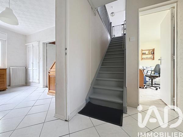 Maison à vendre 5 pièces 85,6 m² Rambouillet