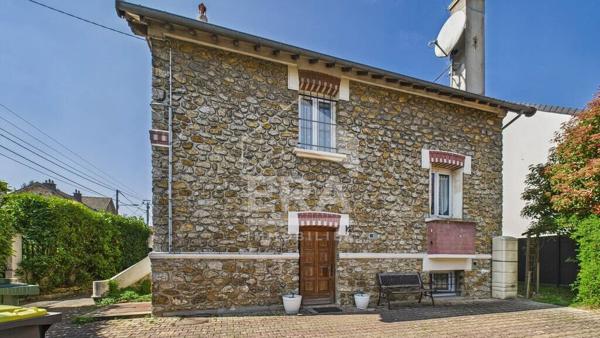 MAISON MEULIÈRE 5 PIÈCES 115 m² À ATHIS-MONS, SECTEUR CALME PROCHE TRAMWAY