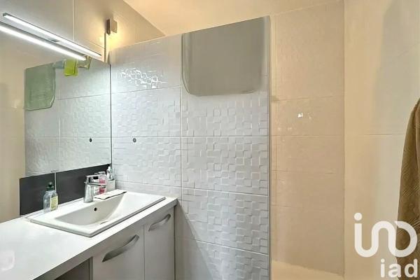 Appartement à vendre 2 pièces 42 m² Bagnols-sur-Cèze