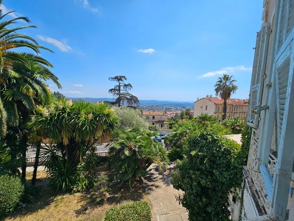 Appartement de charme à Grasse 3 pièces 106 m2