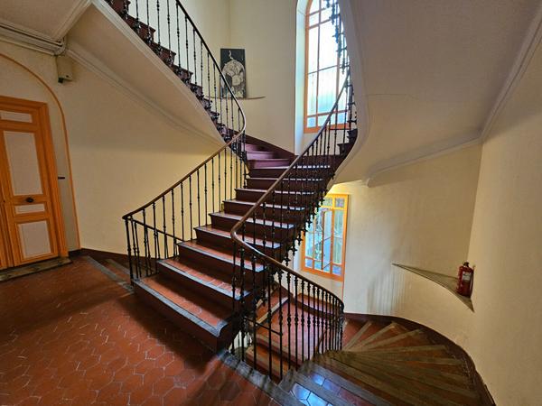 Appartement de charme à Grasse 3 pièces 106 m2